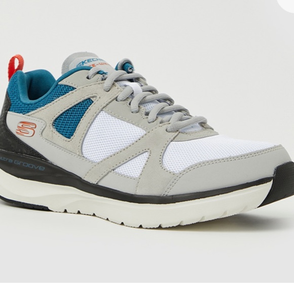 Skechers Air Cooled Memory Foam Ultra Groove Walking Shoe